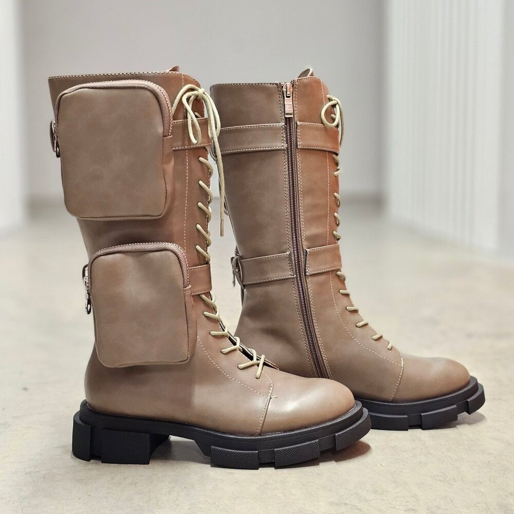 Lace-Up Utility Combat Boots With Side Pouches Chunky Soles And Side Zippers In